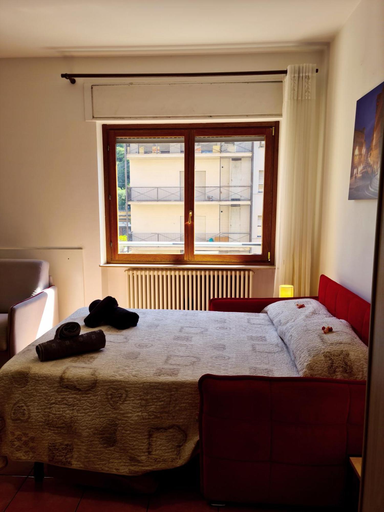 Appartement Ampio E Luminoso Monolocale à Pérouse Extérieur photo