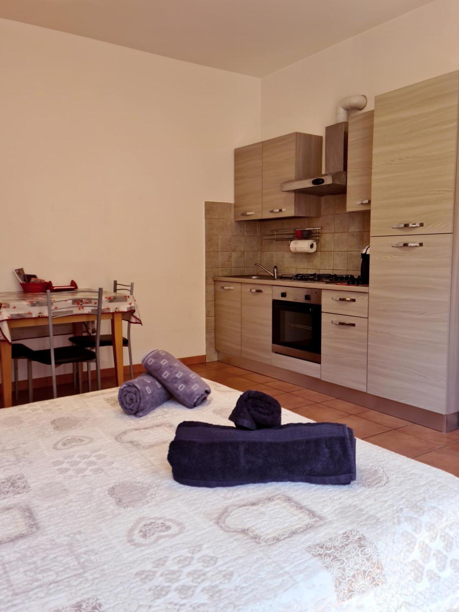 Appartement Ampio E Luminoso Monolocale à Pérouse Extérieur photo