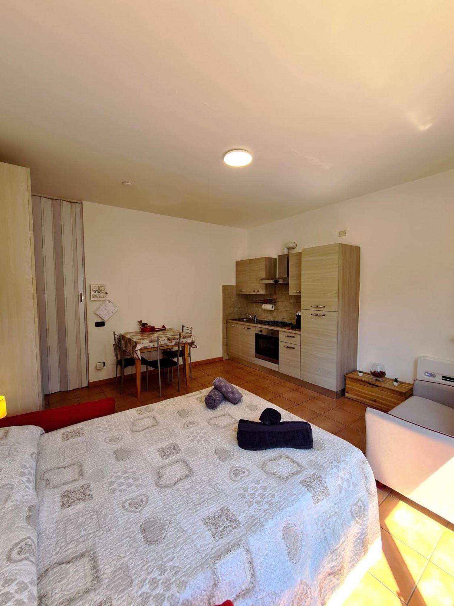 Appartement Ampio E Luminoso Monolocale à Pérouse Extérieur photo